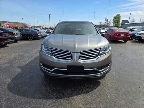 Used 2017 Lincoln MKX Select image 24