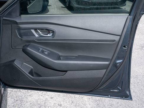Certified 2025 Honda Accord SE image 12