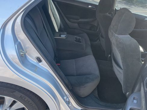 Used 2005 Honda Accord LX image 19