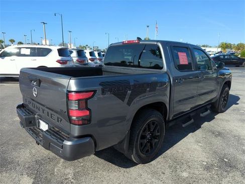 Certified 2023 Nissan Frontier SV w/ Midnight Edition Package image 3