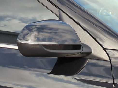 Used 2023 Kia Seltos S image 12