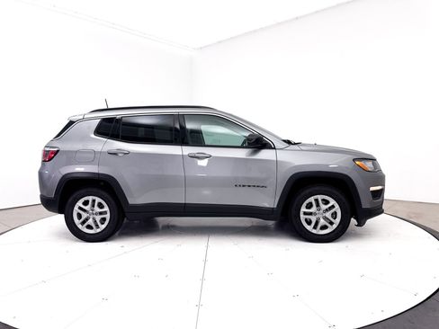 Used 2019 Jeep Compass Sport w/ Tech Group FWD image 36