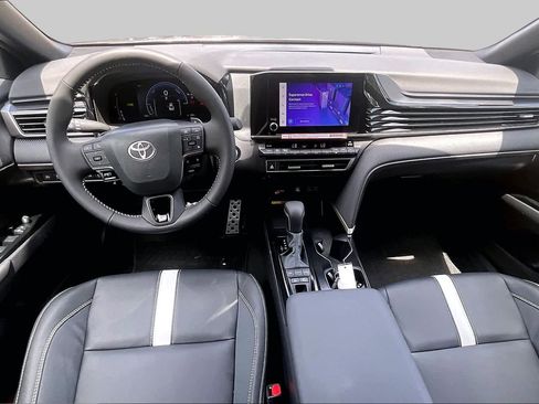 Used 2026 Toyota Camry SE w/ Convenience Package FWD image 15