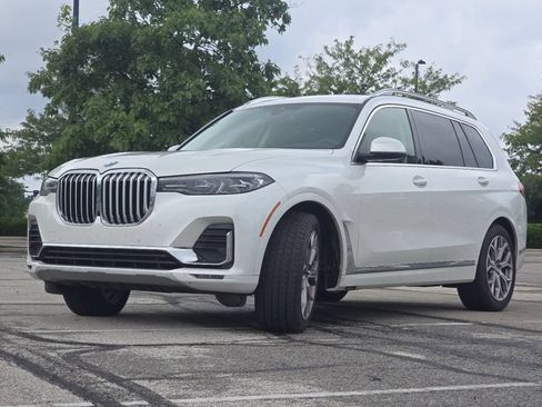 Used 2021 BMW X7 xDrive40i w/ Luxury Seating Package AWD/4WD image 13