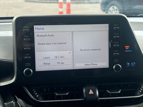 Used 2019 Toyota C-HR XLE image 21