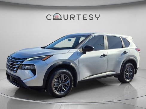 Certified 2025 Nissan Rogue S FWD image 1