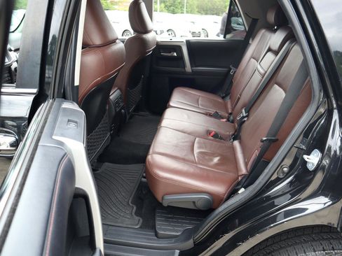 Used 2016 Toyota 4Runner Limited AWD/4WD image 21