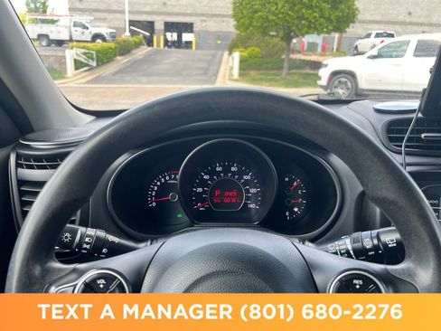 Used 2017 Kia Soul + FWD image 20