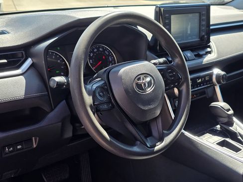 Used 2019 Toyota RAV4 XLE FWD image 19