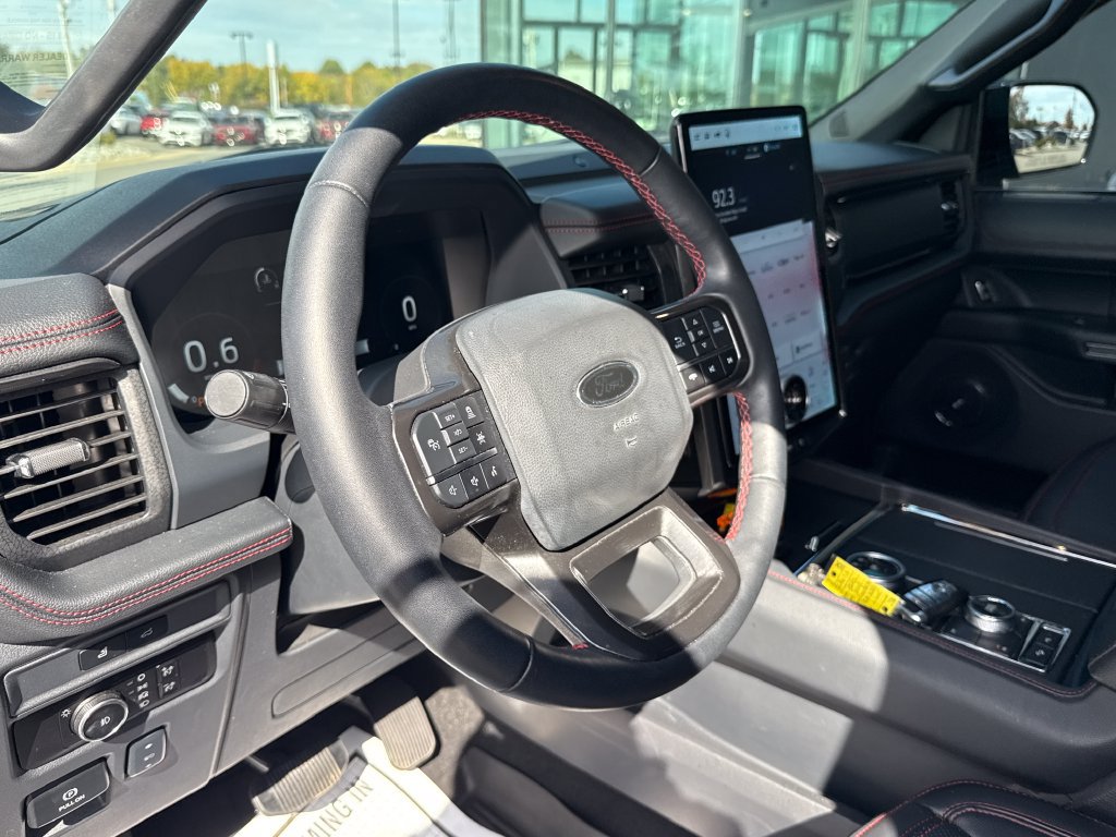Used 2024 Ford Expedition Limited AWD/4WD image 19