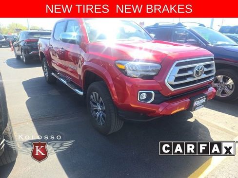 Used 2021 Toyota Tacoma Limited AWD/4WD image 1