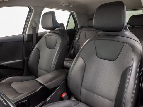 Used 2023 Kia Niro Wind FWD image 9