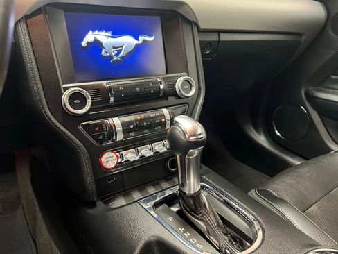 Used 2015 Ford Mustang Premium image 17