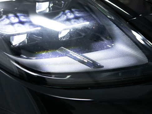 Certified 2024 Porsche Panamera RWD image 16