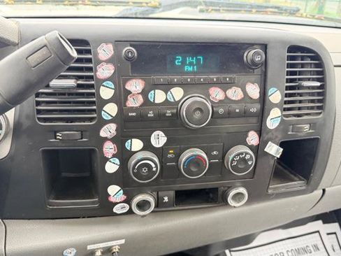 Used 2011 Chevrolet Silverado 2500 W/T AWD/4WD image 14