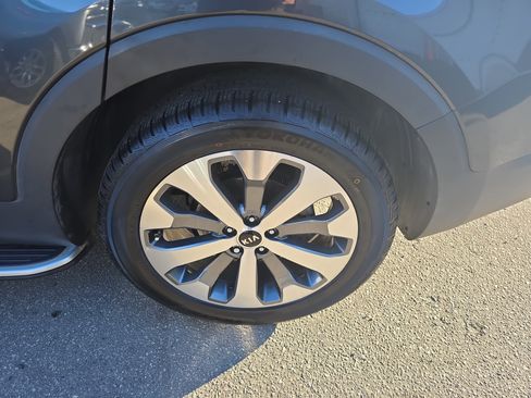 Used 2021 Kia Telluride S image 36