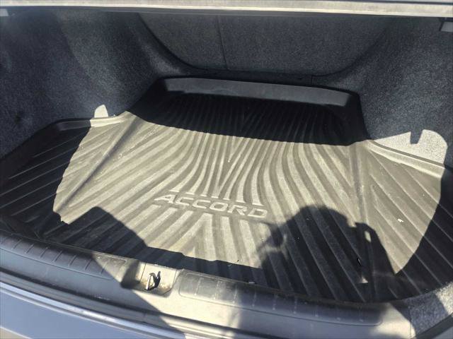 Used 2020 Honda Accord EX image 14