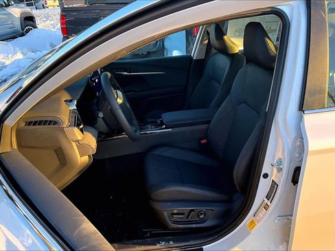 New 2026 Toyota Camry XLE image 9