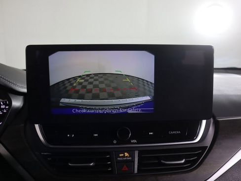 Used 2023 Nissan Altima 2.5 SV w/ SV Premium Package image 47