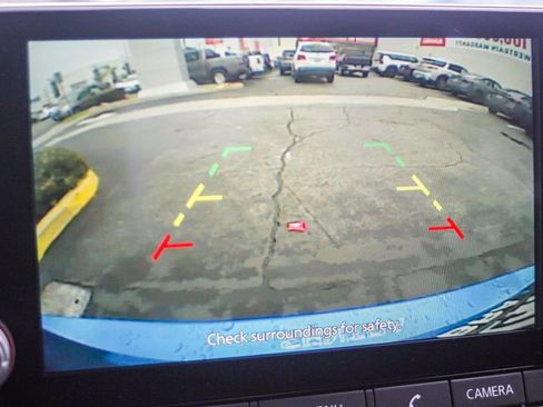 Certified 2025 Nissan Sentra SR image 21