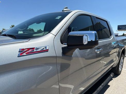Used 2025 Chevrolet Silverado 1500 LTZ w/ Z71 Off-Road Package AWD/4WD image 9