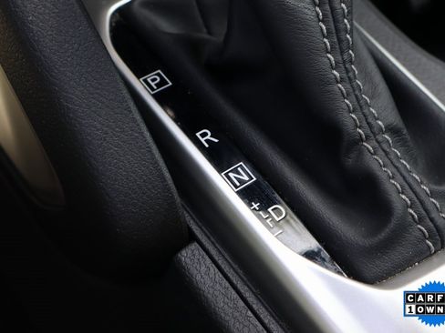 Used 2024 Nissan Frontier SL w/ Technology Package image 26