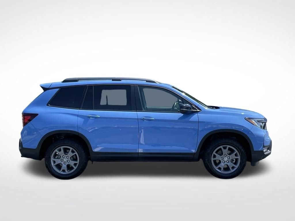 Certified 2025 Honda Passport TrailSport image 7