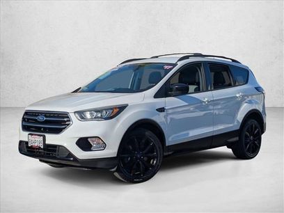 Used 2017 Ford Escape SE w/ Equipment Group 201A