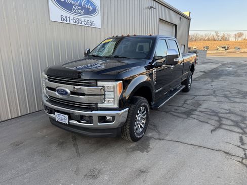 Used 2017 Ford F350 Lariat w/ Lariat Ultimate Package image 2