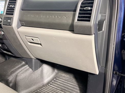 Used 2019 Ford F250 XL w/ STX Appearance Package AWD/4WD image 32