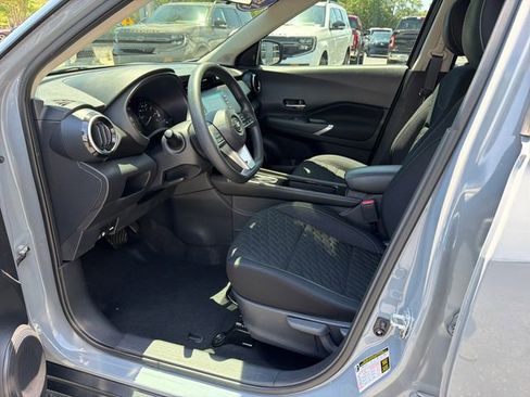 Used 2021 Nissan Kicks SV FWD image 10