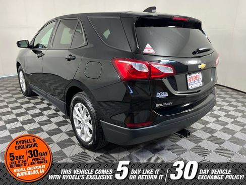 Used 2019 Chevrolet Equinox LS w/ LS Convenience Package FWD image 7