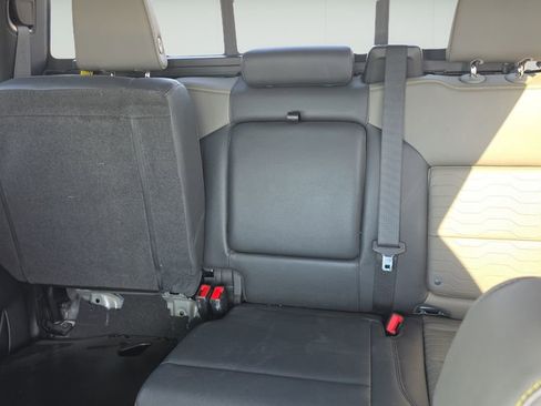 Used 2023 Chevrolet Silverado 1500 ZR2 w/ Technology Package image 13