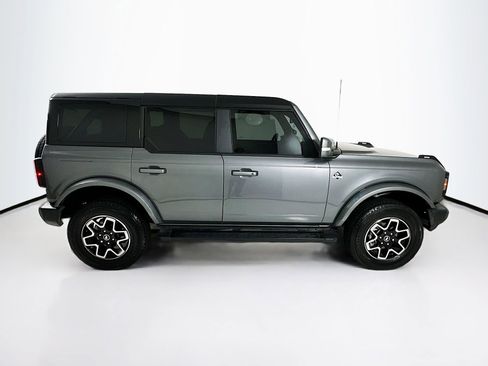 Used 2024 Ford Bronco Outer Banks AWD/4WD image 9