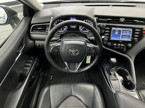 Used 2020 Toyota Camry SE image 22