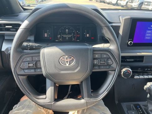 Used 2026 Toyota Tacoma SR5 AWD/4WD image 10
