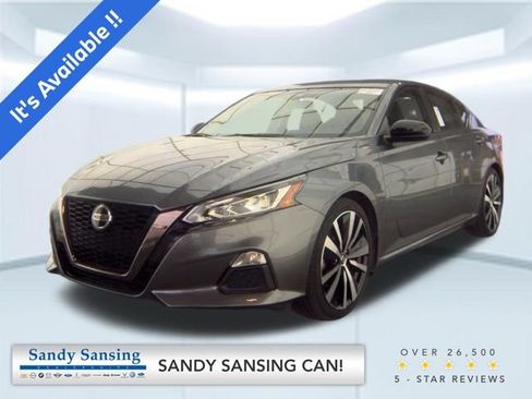 Used 2022 Nissan Altima 2.5 SR FWD image 1