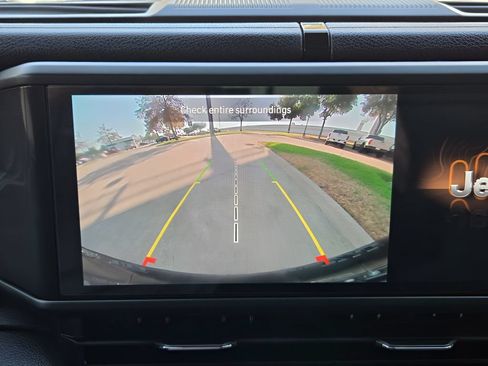 Used 2024 Jeep Wrangler Unlimited Sport AWD/4WD image 15