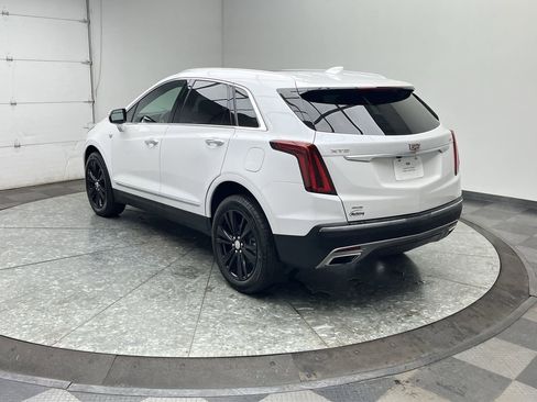 Certified 2025 Cadillac XT5 Premium Luxury image 2