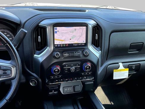 Used 2022 Chevrolet Silverado 1500 LTZ AWD/4WD image 7