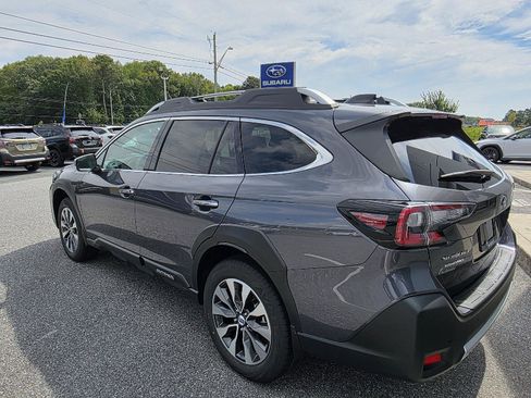 New 2025 Subaru Outback Touring image 7