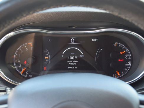 Used 2022 Jeep Grand Cherokee Limited AWD/4WD image 9