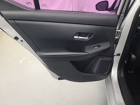 Used 2020 Nissan Sentra SV w/ Trunk Package FWD image 18