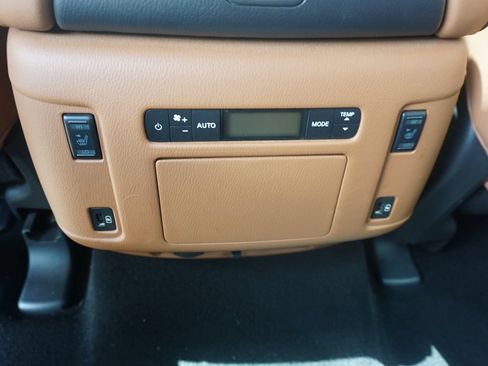 Used 2023 INFINITI QX80 Sensory w/ All-Season Package AWD/4WD image 16