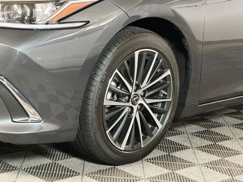 New 2025 Lexus ES 300h w/ Premium Package image 6
