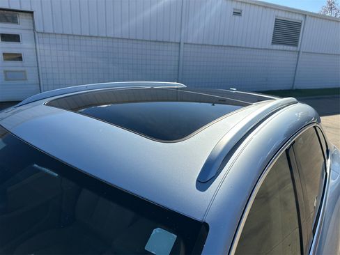 Used 2017 Porsche Macan S w/ Dark Walnut Interior Package image 12