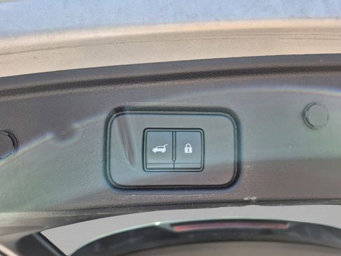 Certified 2024 Nissan Pathfinder SL w/ SL Premium Package AWD/4WD image 12