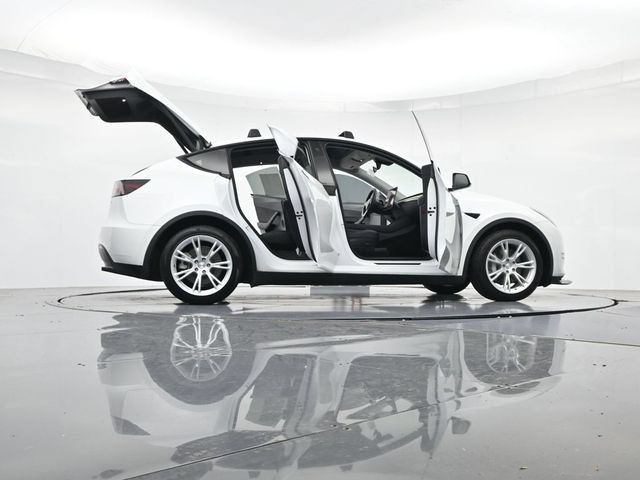 Used 2022 Tesla Model Y Long Range AWD/4WD image 51
