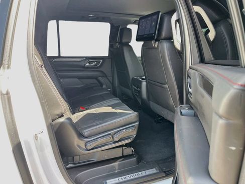 Used 2021 Chevrolet Suburban RST w/ Rear Media and Nav Package RWD image 31