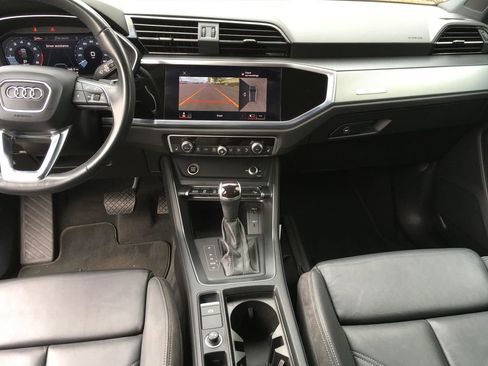 Used 2022 Audi Q3 2.0T Premium Plus w/ Premium Plus Package AWD/4WD image 24